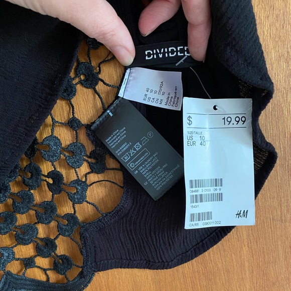 DIVIDED H&M CROP TOP NWT - Picture 4 of 4